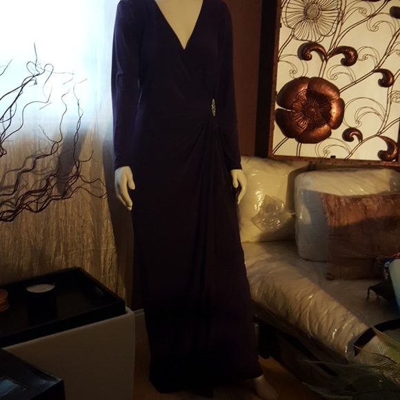 Dress,Ralph Lauren fuax wrap with beautiful gem broach - Picture 2 of 9